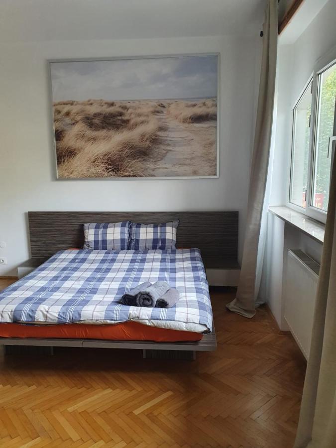 Cismigiu Garden Apartment Бухарест Екстер'єр фото